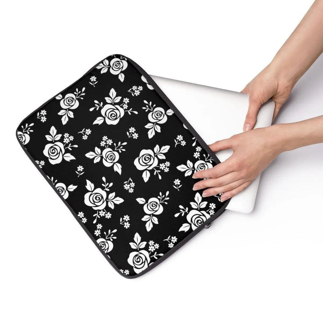 Lisslune | Urban Defender Laptop Sleeve - Slim and Secure Technology Protection
