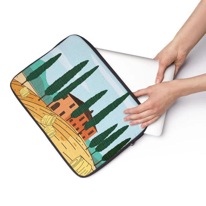 Lisslune | Elite Chic Laptop Sleeve - Sophisticated Protection for Professionals and Explorers