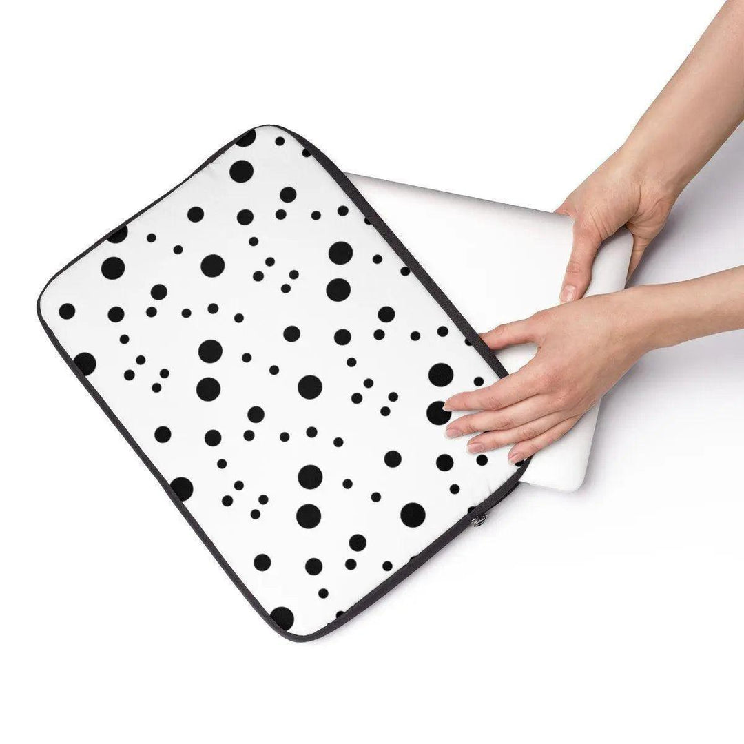 Lisslune | Premium Laptop Sleeves by Maison d'Elite - Fashionable and reliable protection