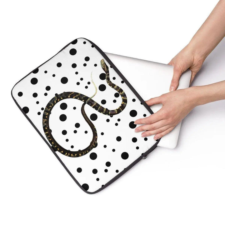 Lisslune | SleekShield Laptop Cases - The perfect combination of style and protection