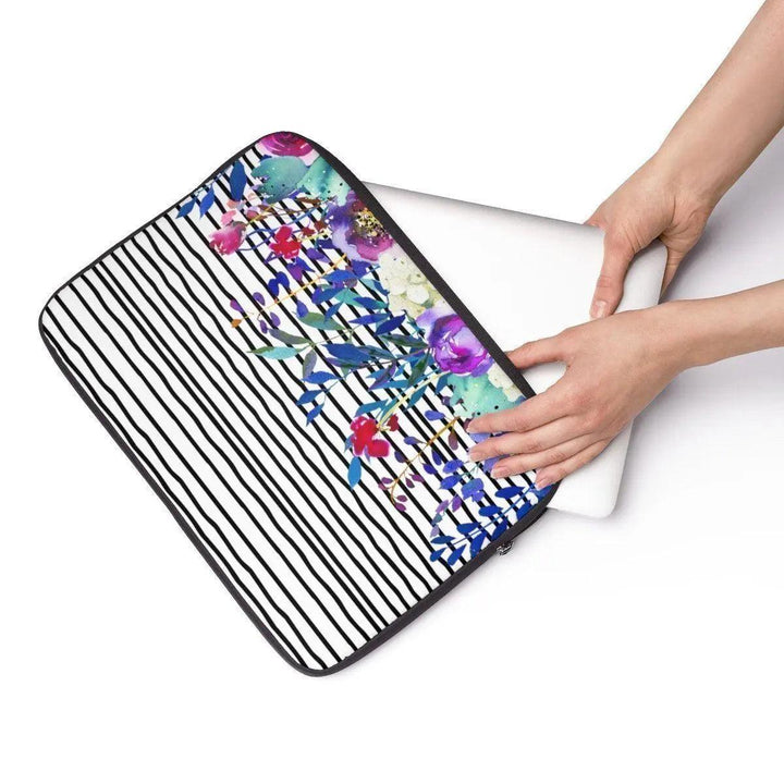 Lisslune | Sleek UrbanGuard Laptop Sleeve by Elite Maison - Stylish and Reliable Protection for Your Device