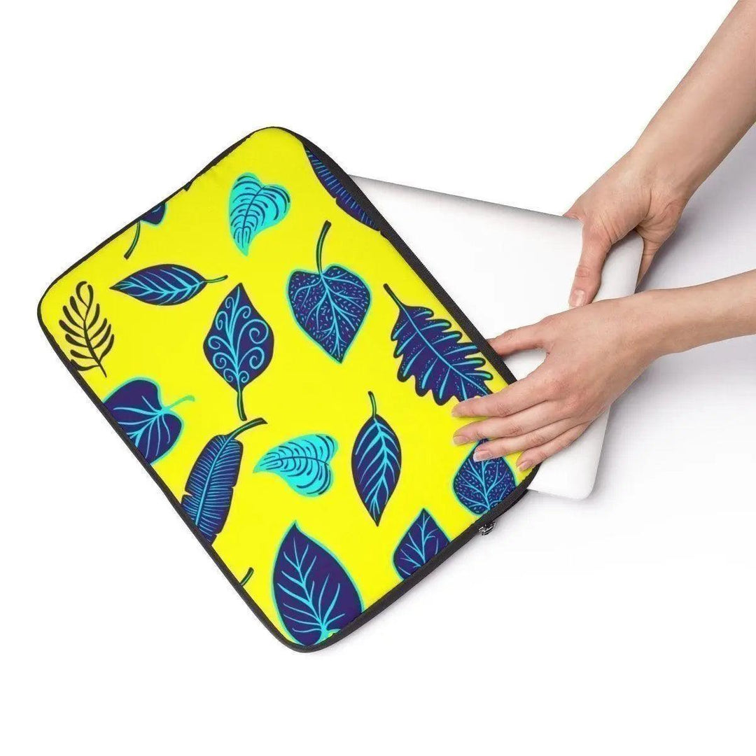 Lisslune | TechShield Premium Laptop Sleeve - Elegant protection for your device