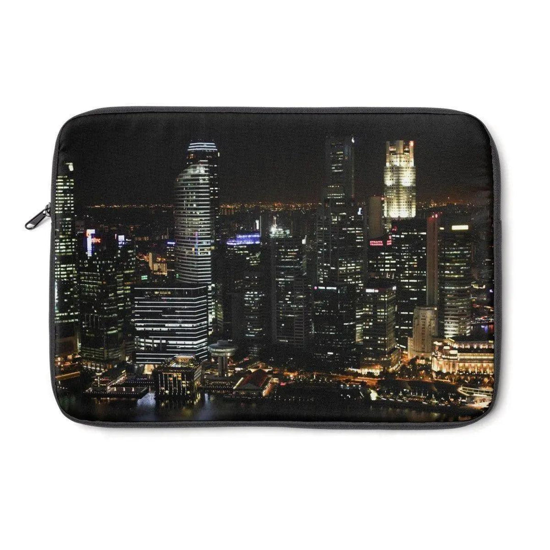 Lisslune | Chic Protection Laptop Sleeve - Stylish Armor for Your Device