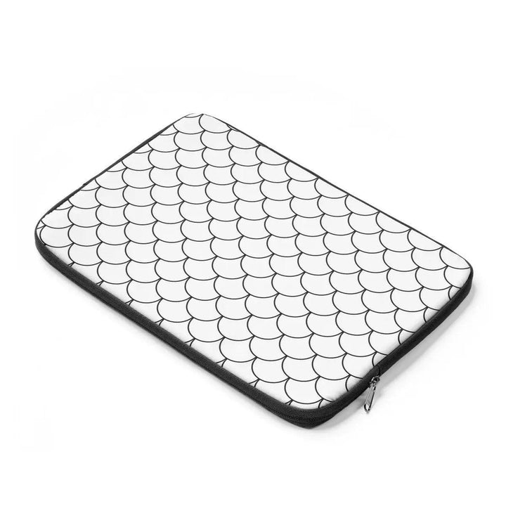 Lisslune | UrbanShield Tech Sleeve - Elegant protection for laptops