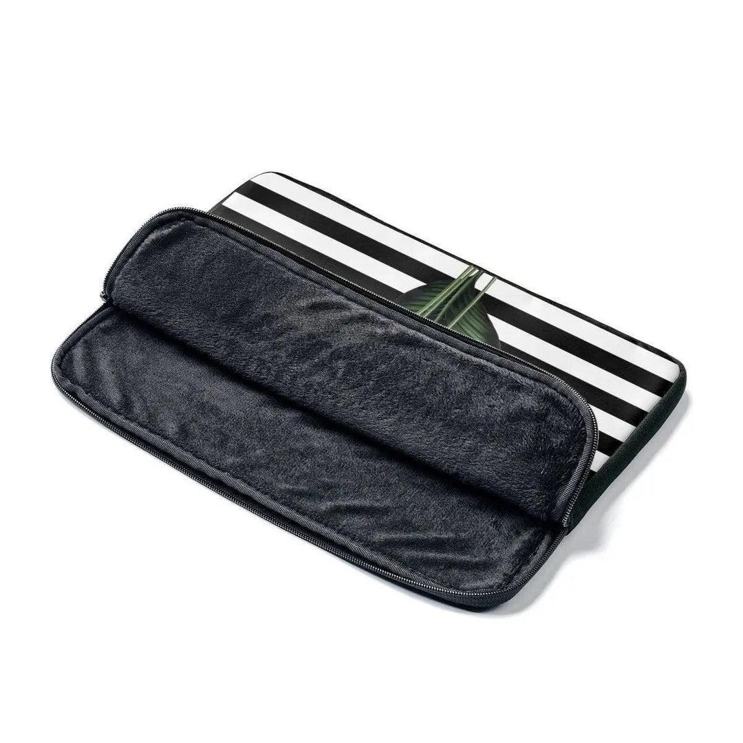 Lisslune | EliteGuard Laptop Cases - Stylish and secure tech case