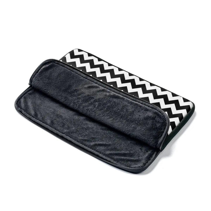 Lisslune | Elegant Laptop Sleeve: Designed for the Modern Professional