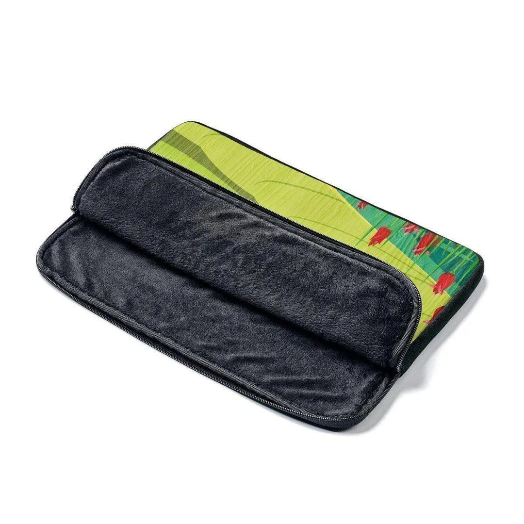 Lisslune | Chic Elite Maison Laptop Sleeve for Elegant Technical Protection