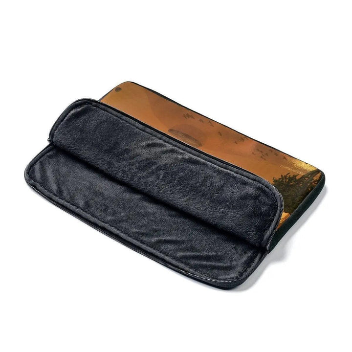 Lisslune | Sleek Luxe Laptop Case - Stylish Tech Protection