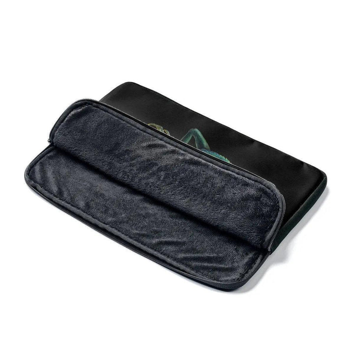 Lisslune | Maison d'Elite Stylish Laptop Case - Ultimate Tech Guardian