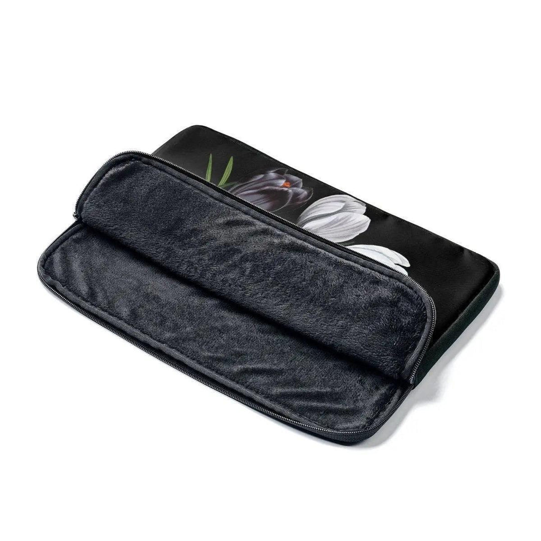 Lisslune | SleekShield Laptop Protector - Stylish and Resilient Tech Sleeve