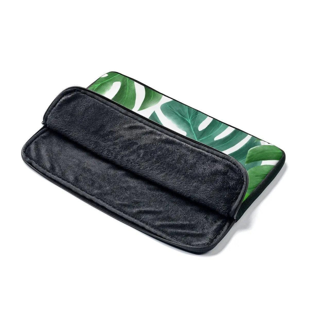 Lisslune | Elite Manor Laptop Sleeve - Chic and Durable Protection