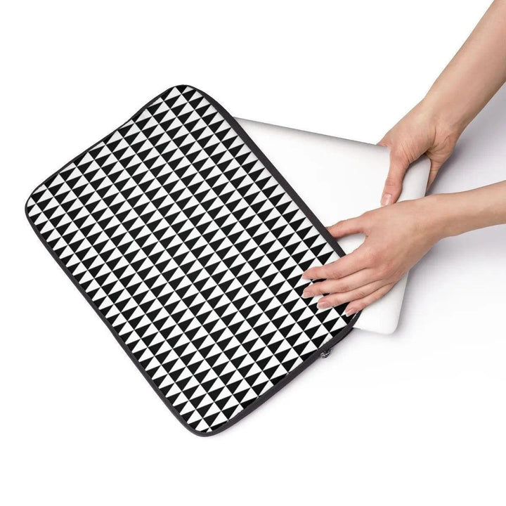 Lisslune | Maison d'Elite Sleek Laptop Sleeves - Elegant and protective tech sleeves