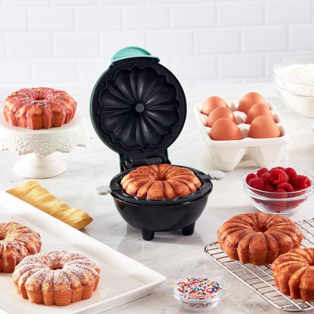 Lisslune | Mini Cake Baker – Compact Bundt Cake Maker for Delicious Mini Cakes