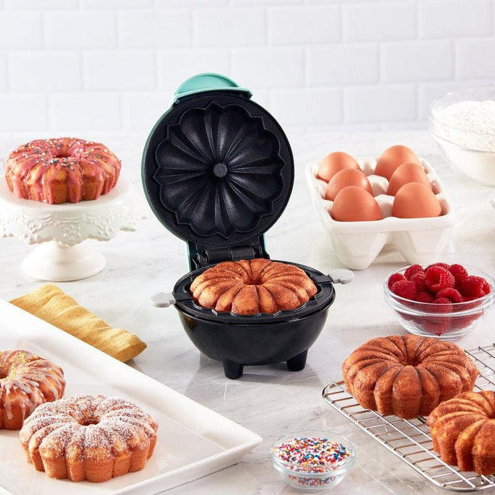 Lisslune | Mini Cake Baker – Compact Bundt Cake Maker for Delicious Mini Cakes