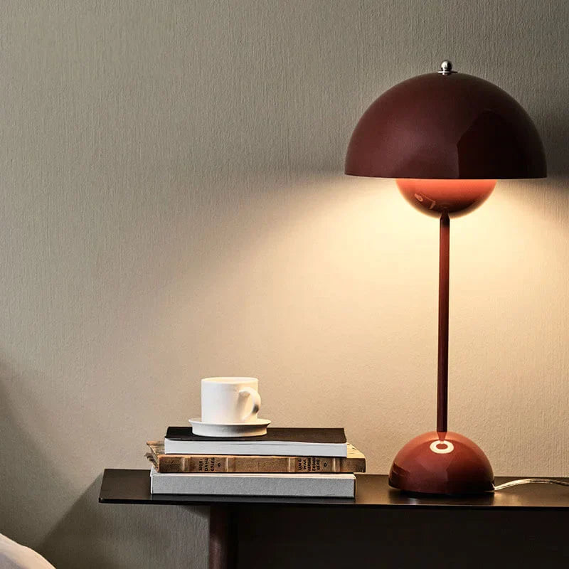 Lisslune | Modern Table Lamp - this is USB WARNING