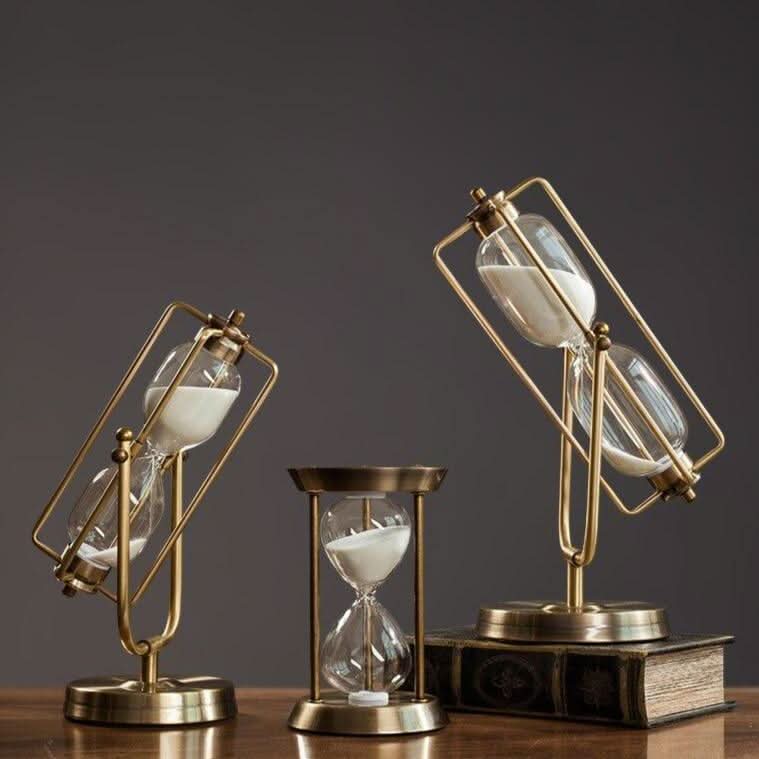 Lisslune | CHRONUS – Elegant hourglass for Timeless Beauty