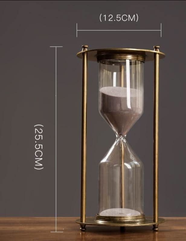 Lisslune | CHRONUS – Elegant hourglass for Timeless Beauty