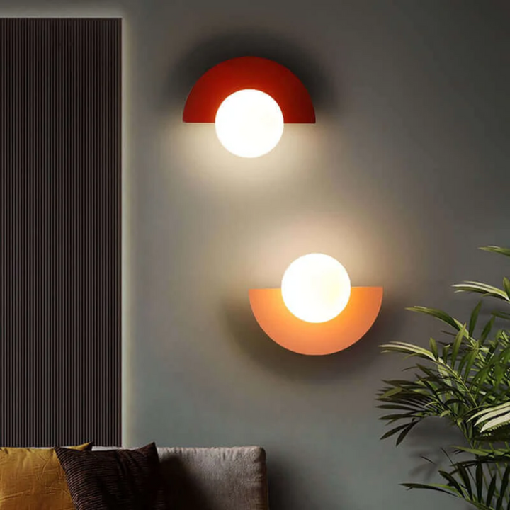 Lisslune | Metal Half Moon Wall Lamp - LunaMetal
