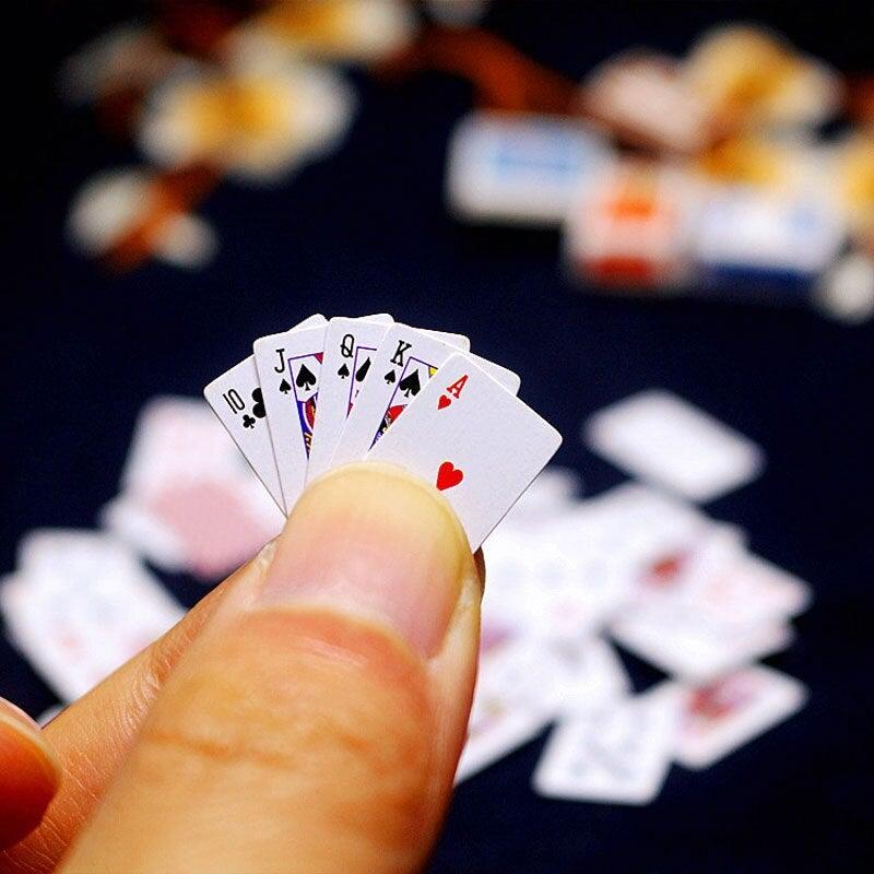 Lisslune | Mini playing cards