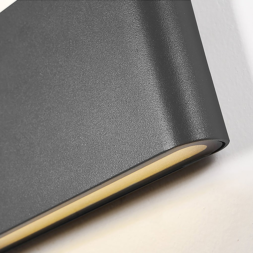 Lisslune | Glow - LED wall light for a stylish design