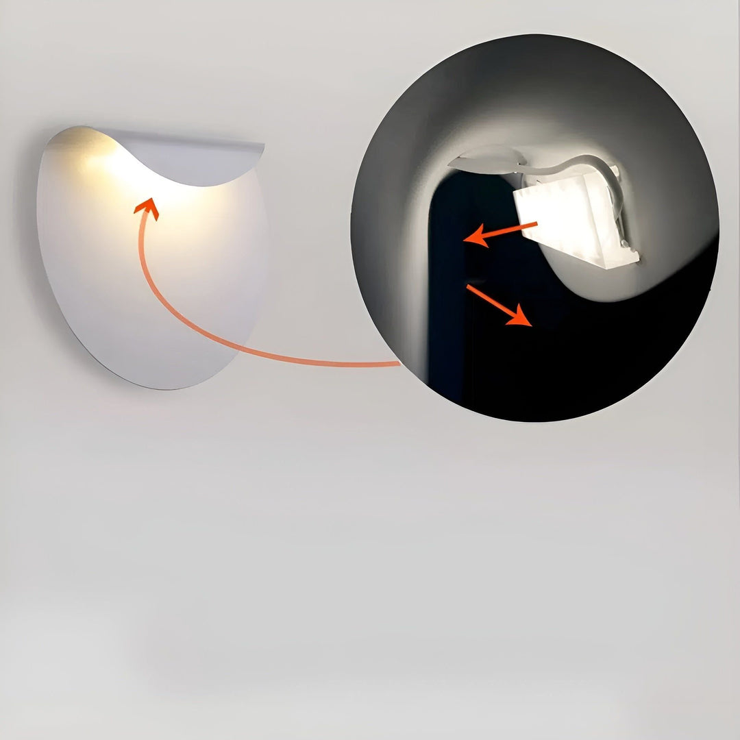Lisslune | LumaGlow – Minimalist wall light with soft, ambient light