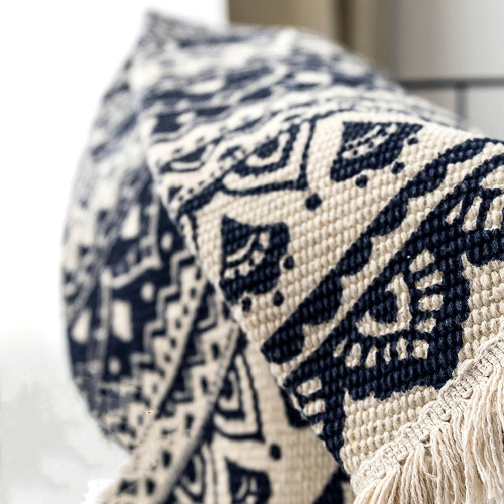 Lisslune | Mira Mandala Accent Rug