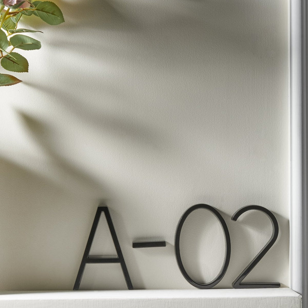 Lisslune | Modern House Numbers – 3D Floating Effect & Weatherproof Zinc Alloy Design
