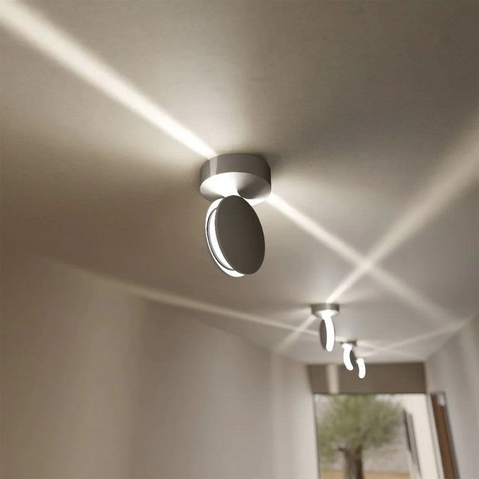 Lisslune | AuraLuxe LED light creates an elegant atmosphere