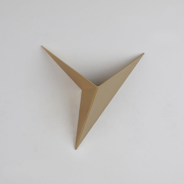 Lisslune | Modern Triangular Wall Lamp - TrigoLux