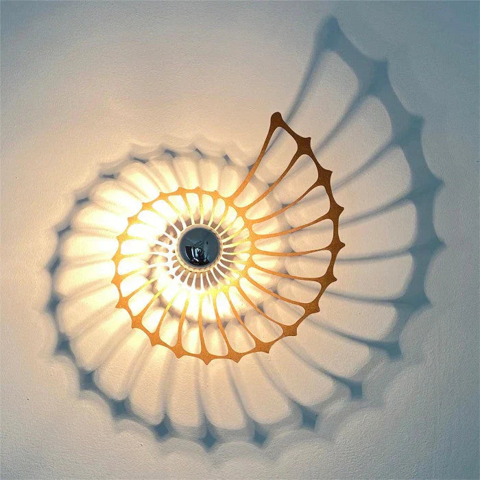 Lisslune | OceanShine - Wall lamp with shell motif and gentle lighting