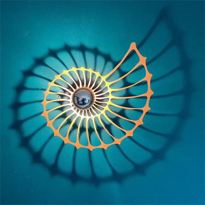 Lisslune | OceanShine - Wall lamp with shell motif and gentle lighting