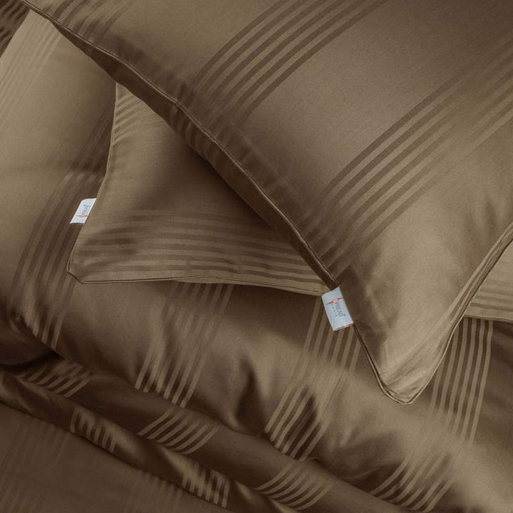 Lisslune | Serenité Premium Pillow Covers | Long-lasting cotton pillow shams for everyday comfort and timeless style