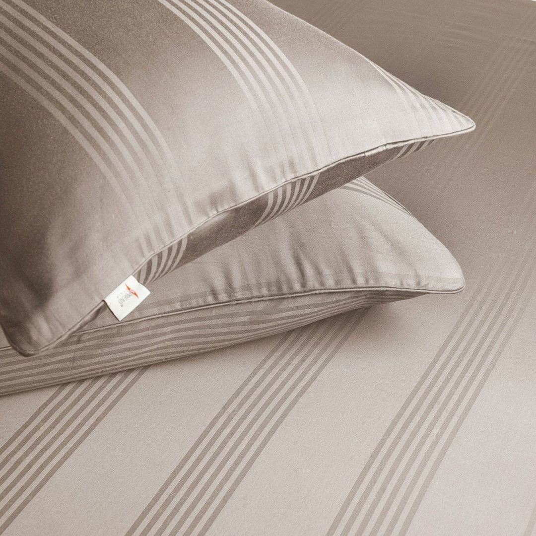 Lisslune | Serenité Premium Pillow Covers | Long-lasting cotton pillow shams for everyday comfort and timeless style