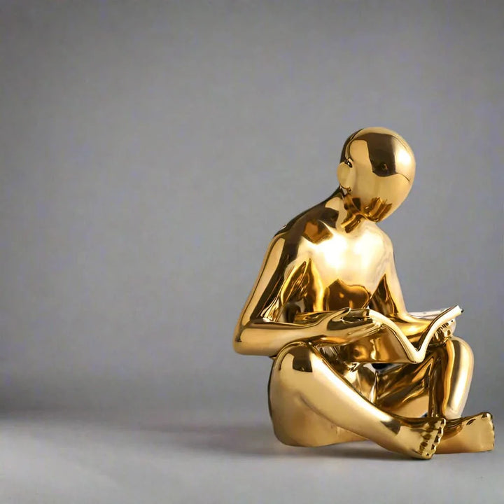 Lisslune | Liam - Creative bookend with reading man sculpture