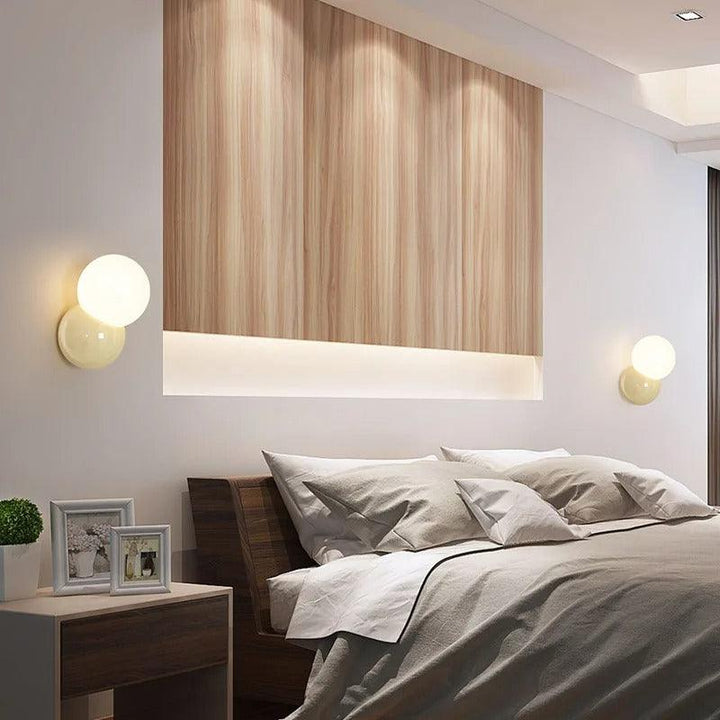 Lisslune | LumiGlow - Warm and modern wall light
