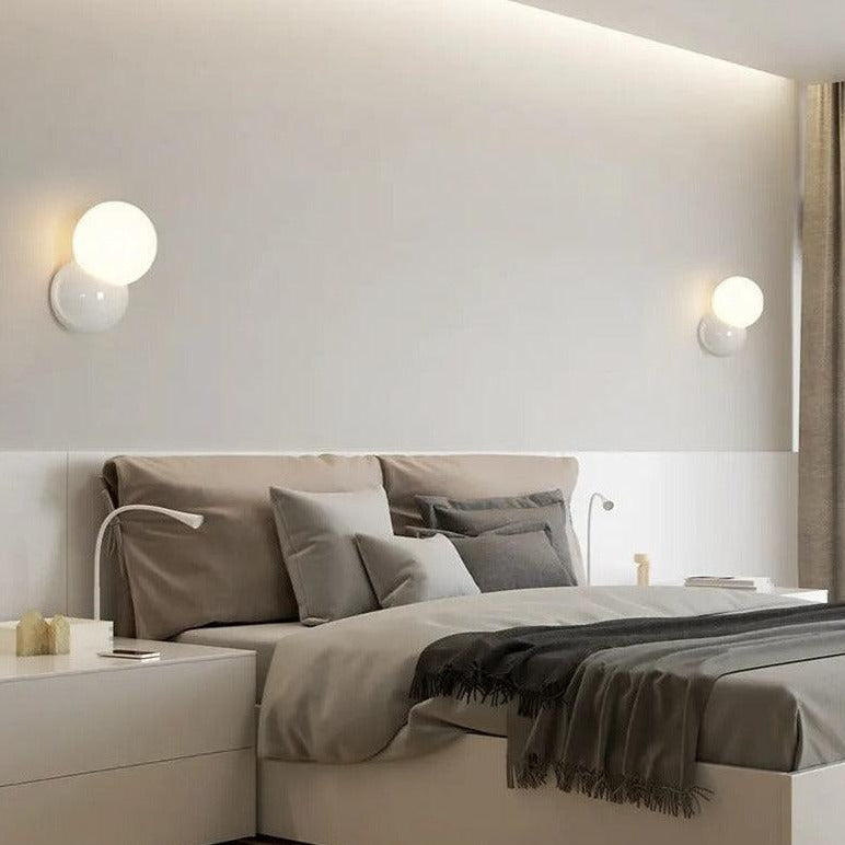 Lisslune | LumiGlow - Warm and modern wall light