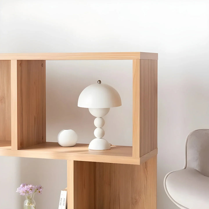 Lisslune | Modern Table Lamp in Scandinavian Design with Gold Accents