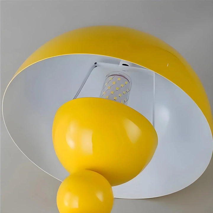 Lisslune | Modern Table Lamp in Scandinavian Design with Gold Accents