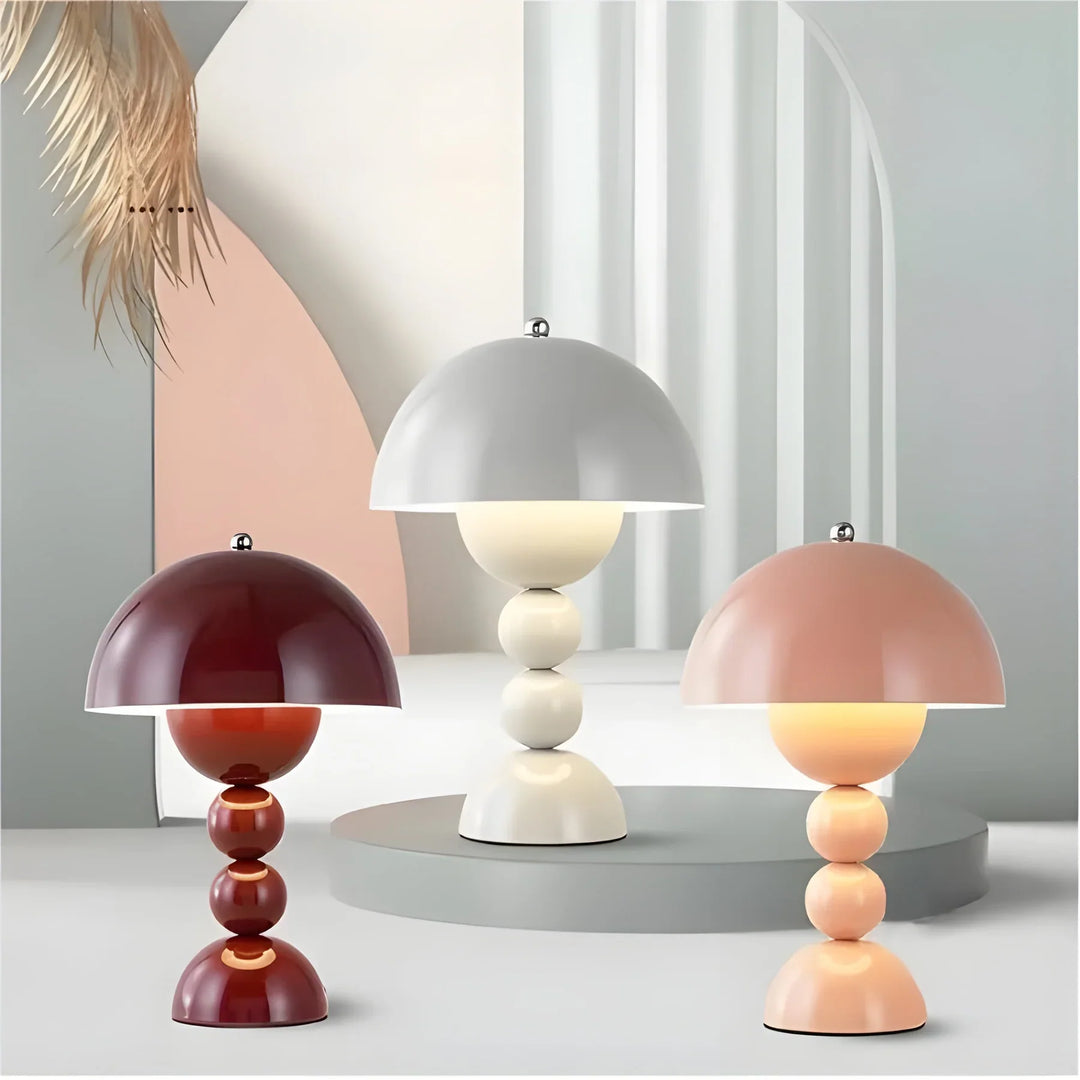 Lisslune | Modern Table Lamp in Scandinavian Design with Gold Accents
