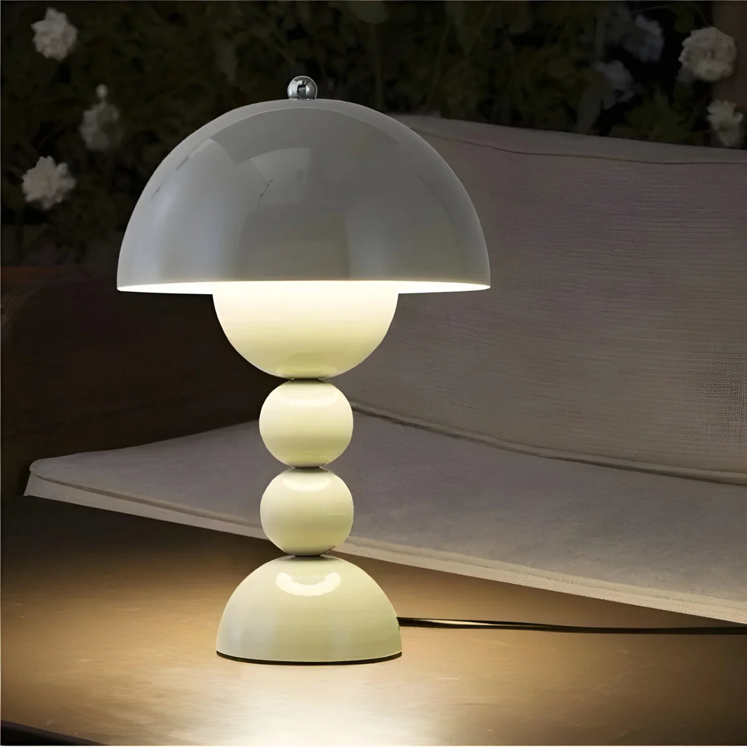 Lisslune | Modern Table Lamp in Scandinavian Design with Gold Accents
