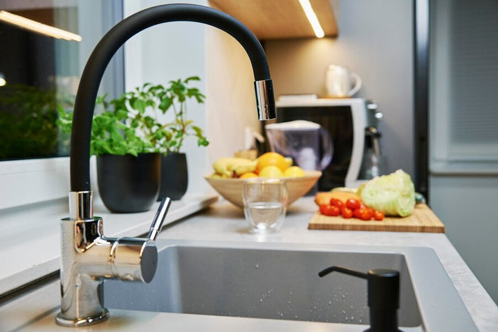 Lisslune | HF-5966S Kitchen Faucet, standing, flexible spout, Black Satin