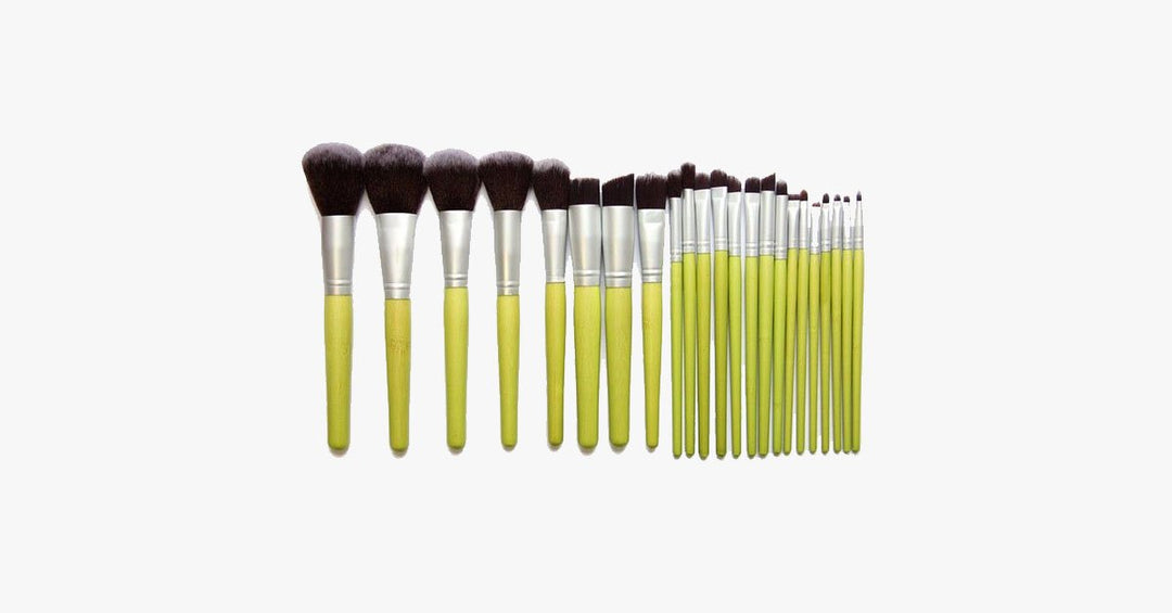 Lisslune | Nylon Makeup Brush Set with a Silicone Sponge – Makes Mixing Makeup Easier and More Fun