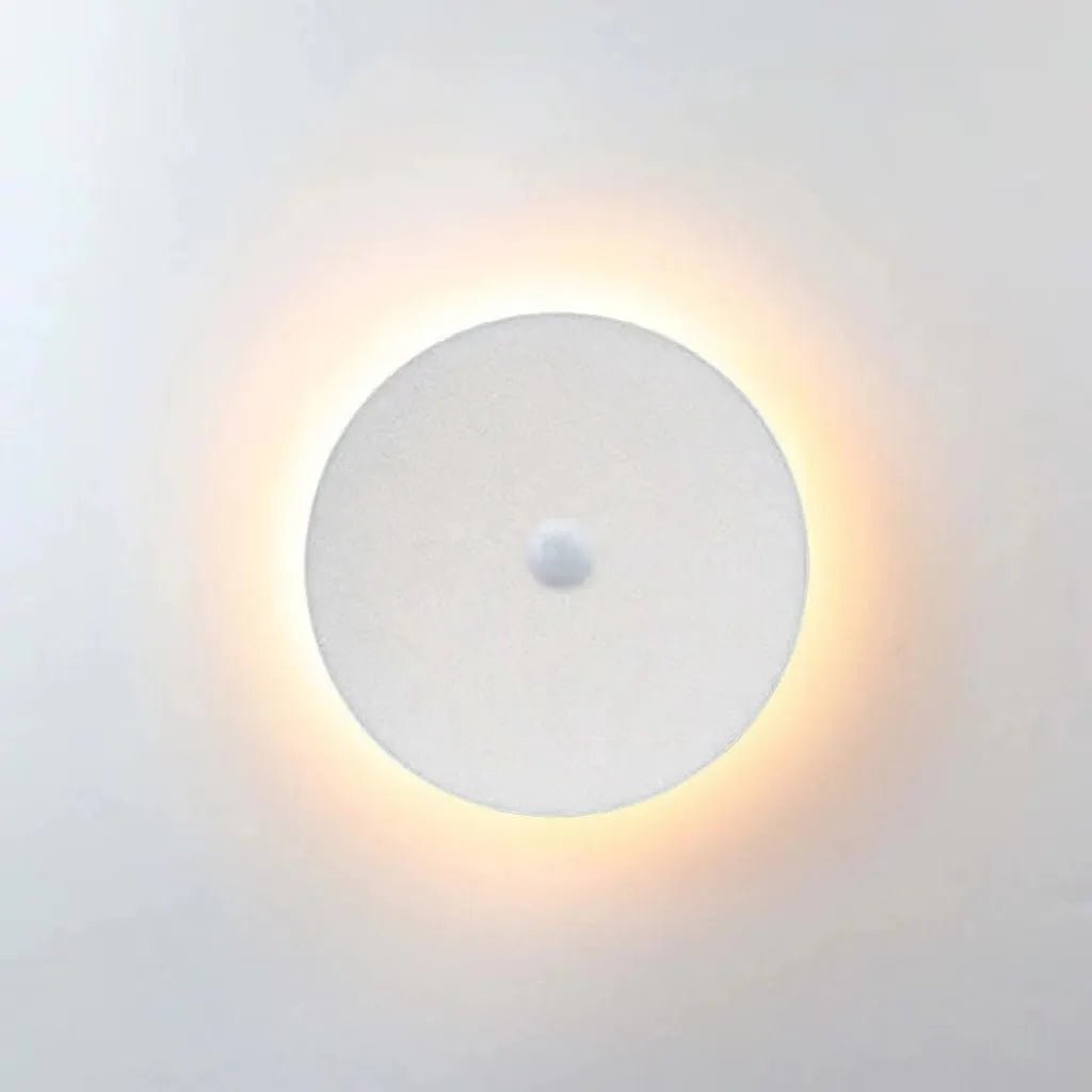 Lisslune | GLOWARC – Modern Outdoor LED Wall Lamp for Stylish Facades & Entrances