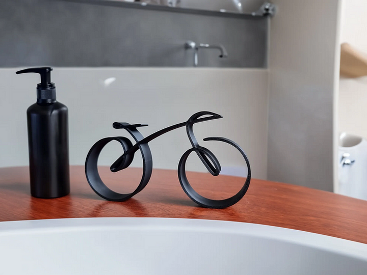 Lisslune | VeloWire Bike Silhouette – Minimalist Metal Wall Decoration for Cyclists