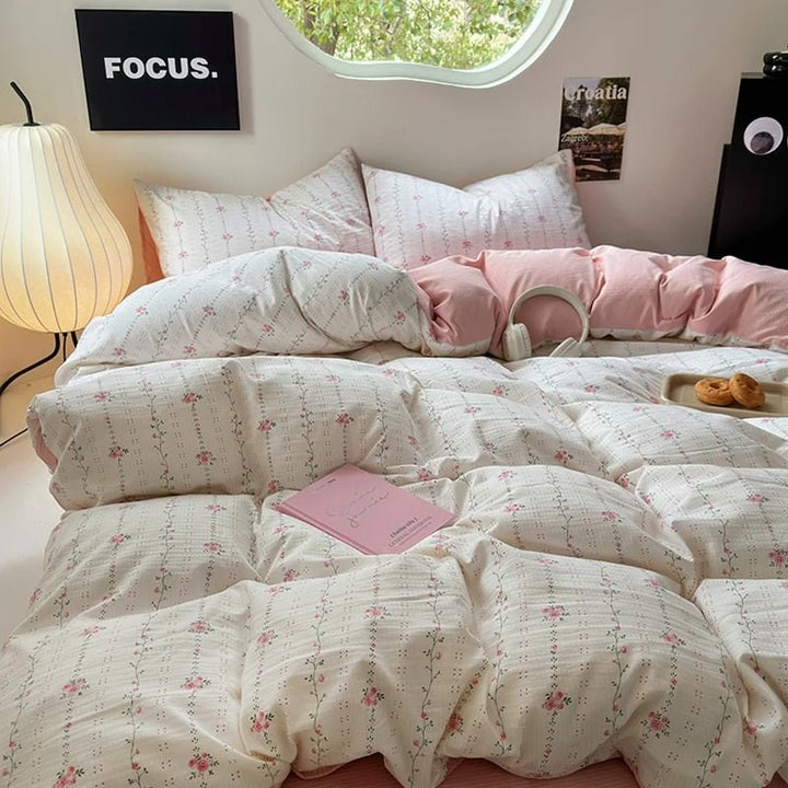 Rynx | Pale Pink Thin Floral Stripe Bedding Set