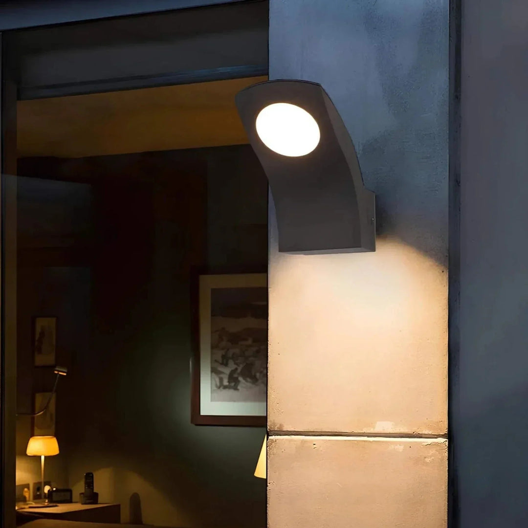 Lisslune | LuxeSphere – Stylish Outdoor Wall Light