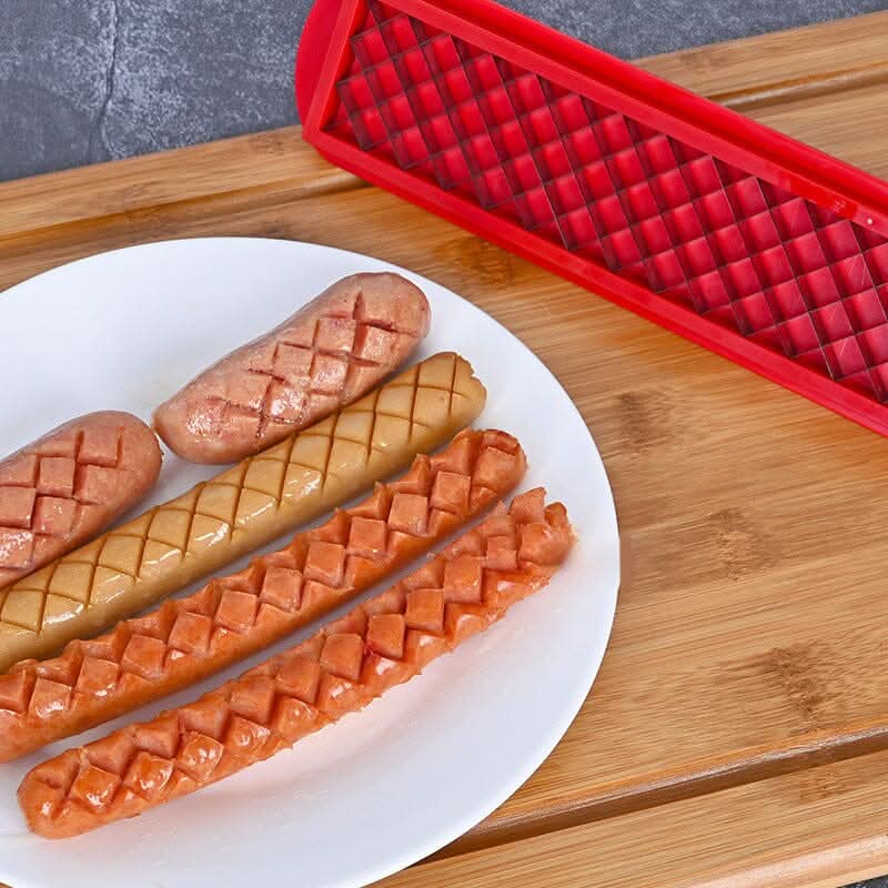 Lisslune | Hot Dog Slicer – Criss-Cross Slots for Even Cooking