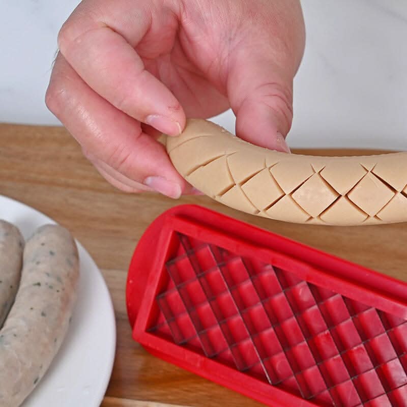 Lisslune | Hot Dog Slicer – Criss-Cross Slots for Even Cooking