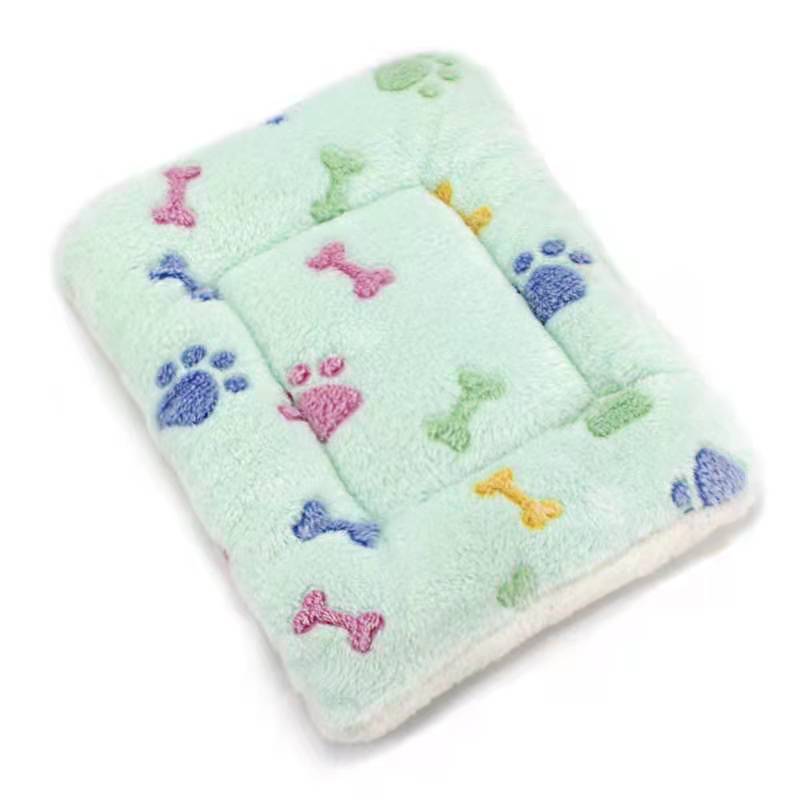 Lisslune | SNUGCLOUD – Fluffy Fleece Pillow for Relaxed Pet Sleep