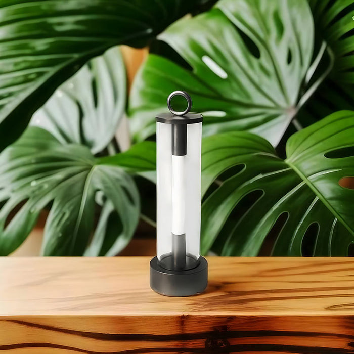 Lisslune | LumiTube - Modern clear glass table lamp